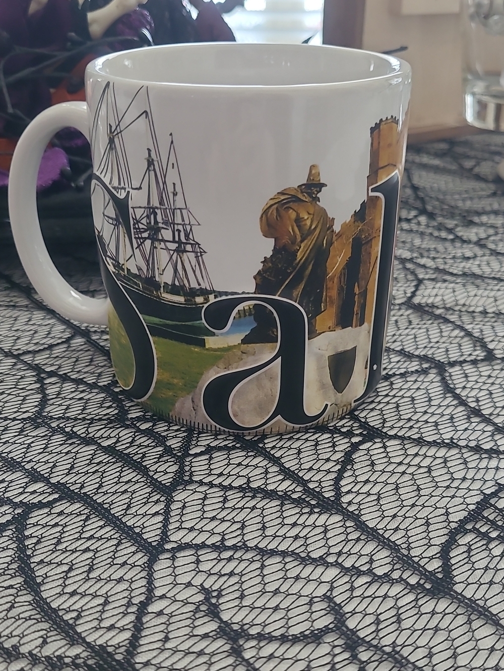 White Scenic 'Salem' Mass Ceramic Coffee Mug Landmarks